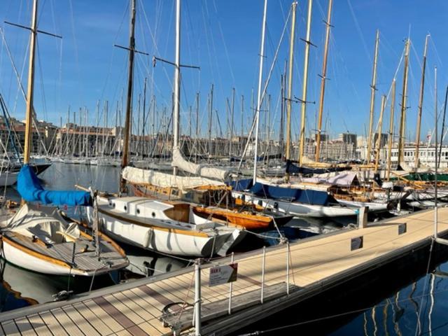 Superbe Appart, Central, Petit Balcon & Vue Place Marseille Exterior photo